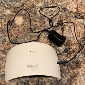 Gel nail drying UV light